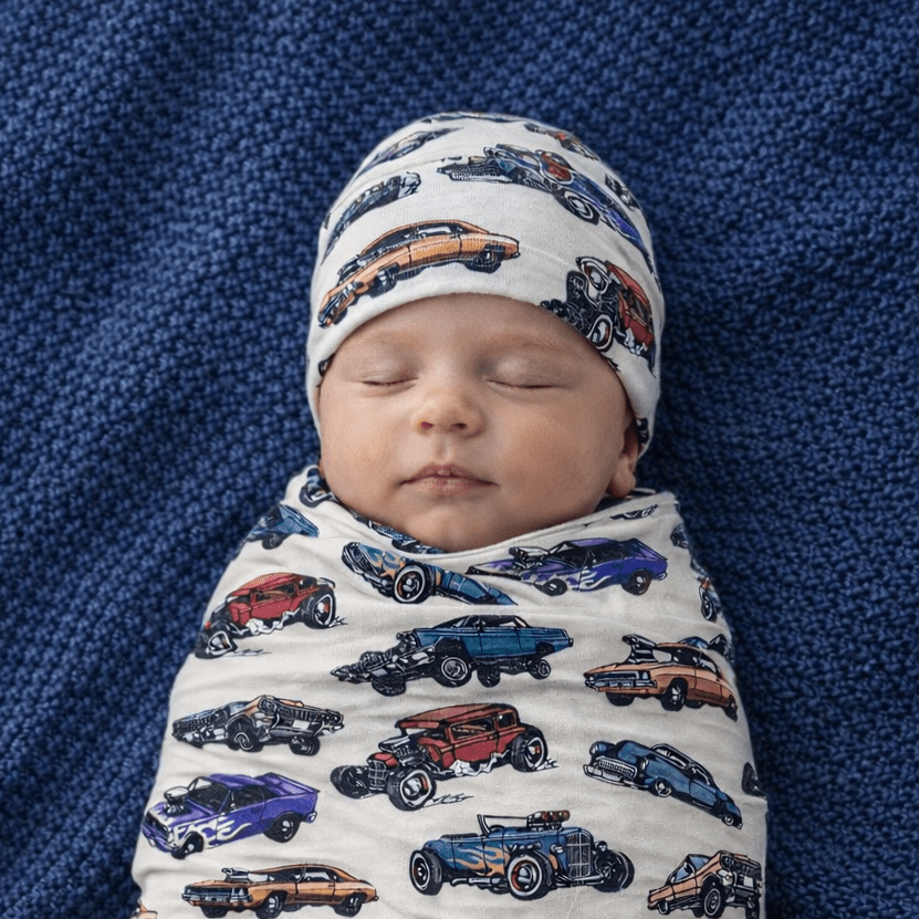 Best Newborn Swaddle Sets for Photos (Boy & Girl) - Peachier Goods