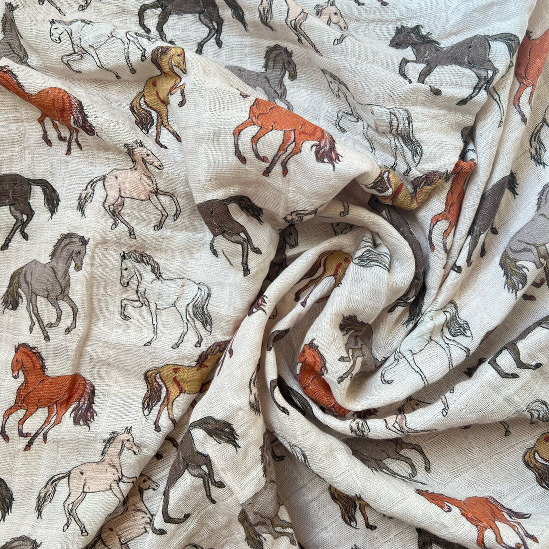 Why Organic Cotton Swaddles Are Worth It (and What to Look For) - Peachier Goods