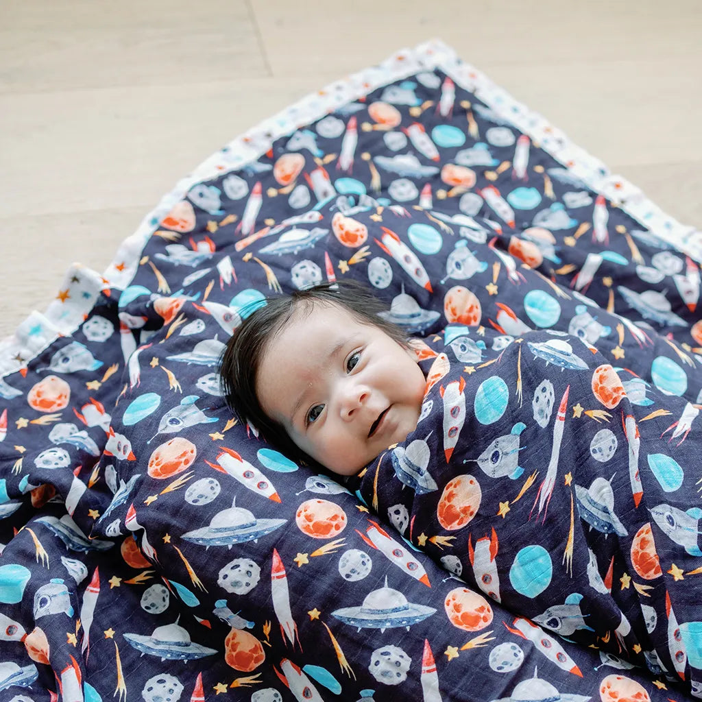 Space store muslin blanket